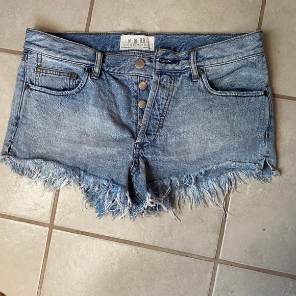 Free People Cut Off Shorts | Size 27 - Picture 1 of 2